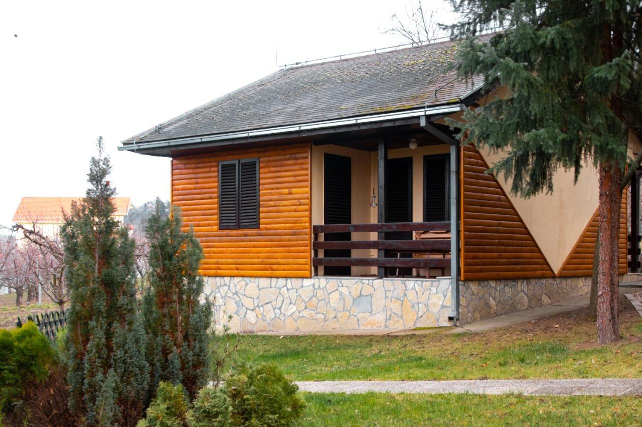 Hotel Marina Oasa Grocka Екстер'єр фото