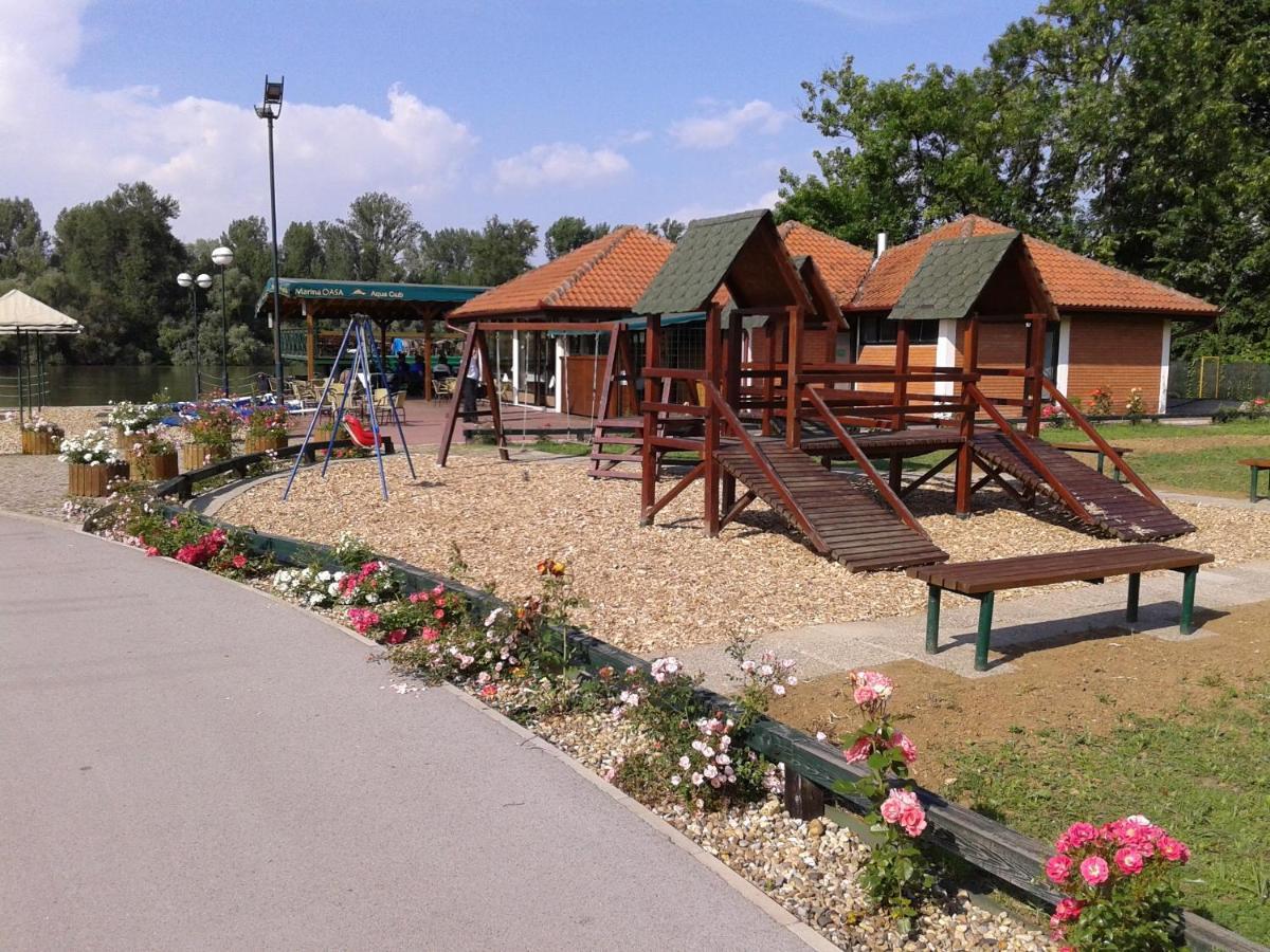 Hotel Marina Oasa Grocka Екстер'єр фото
