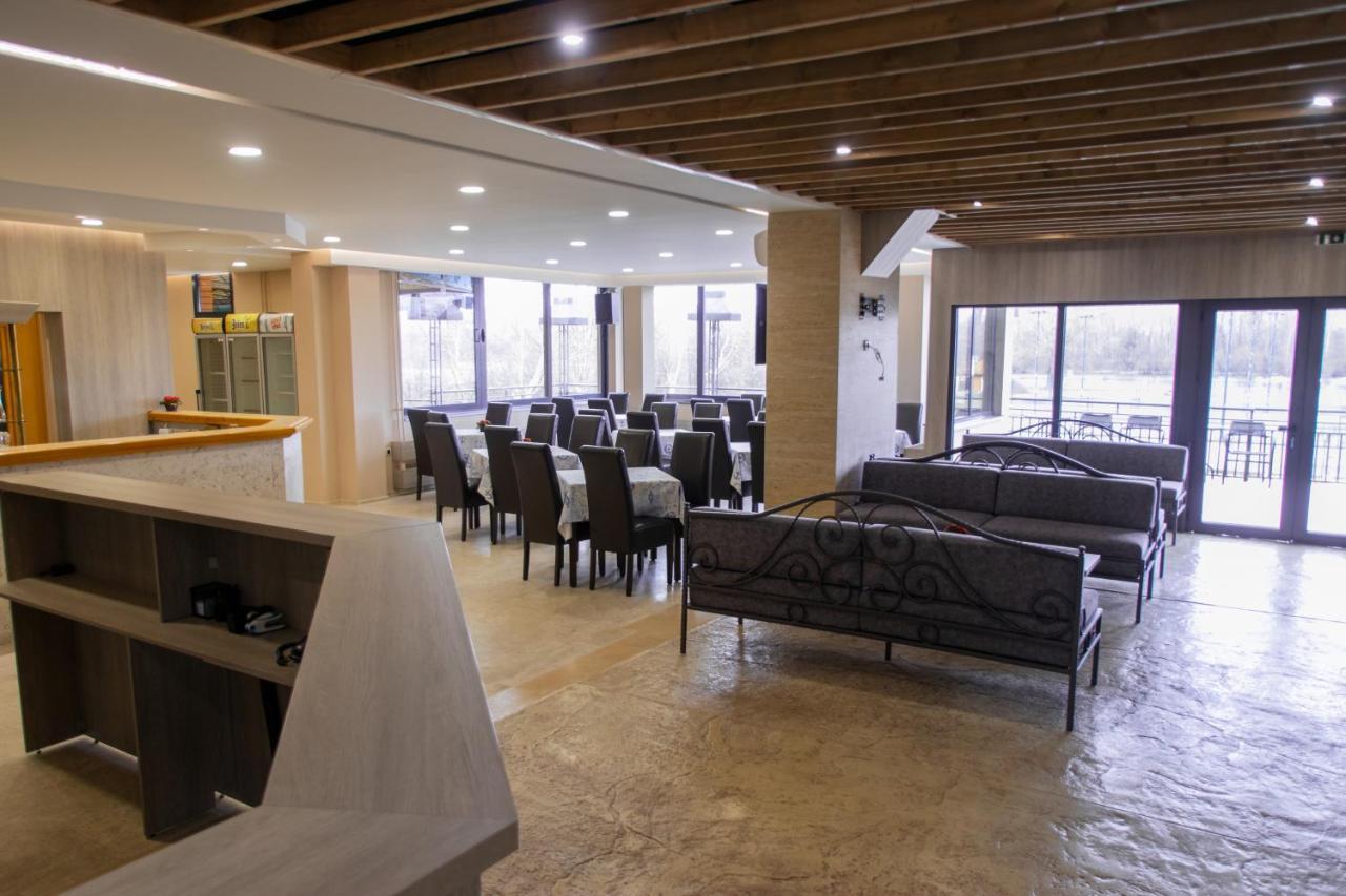 Hotel Marina Oasa Grocka Екстер'єр фото
