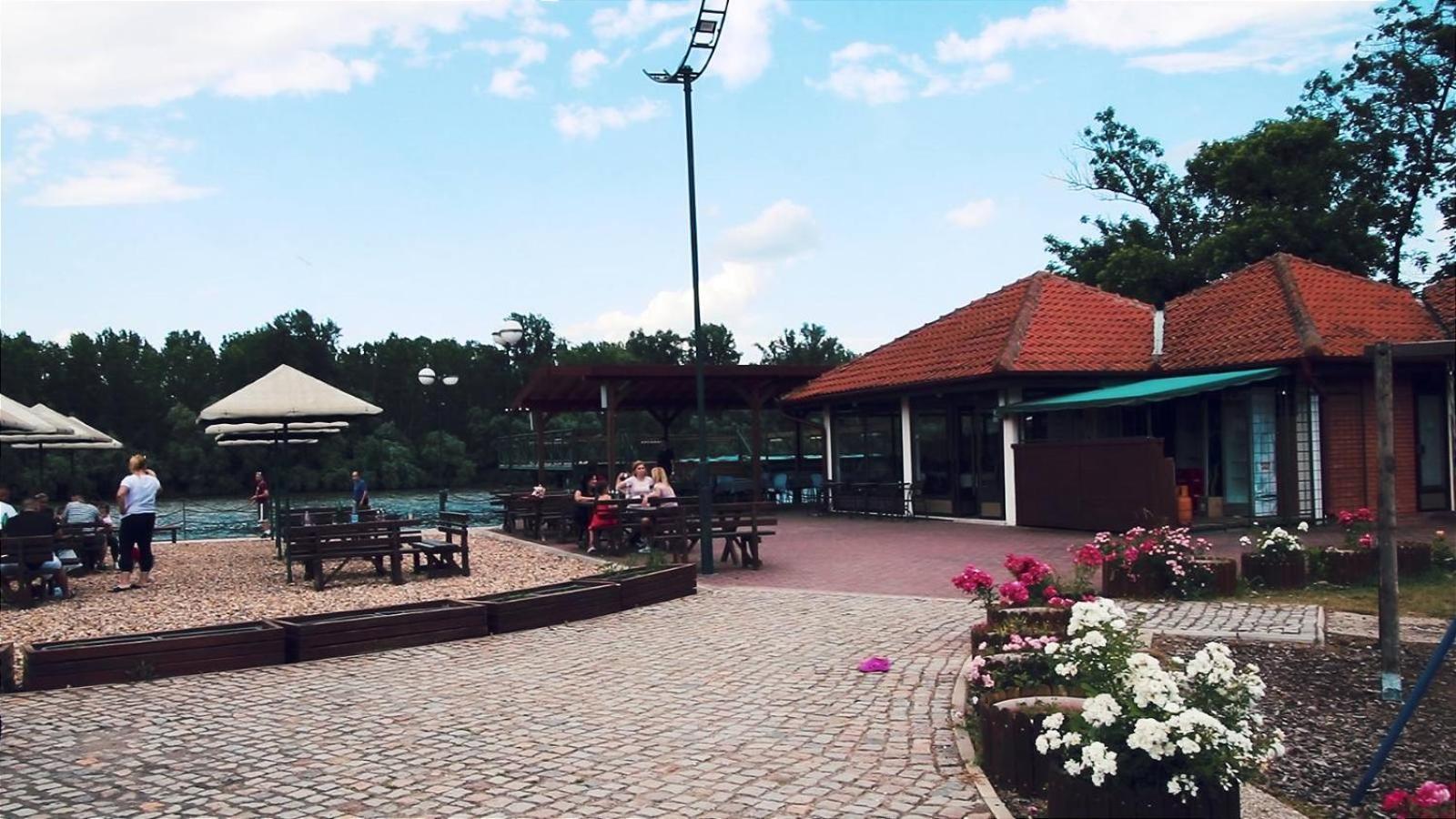 Hotel Marina Oasa Grocka Екстер'єр фото