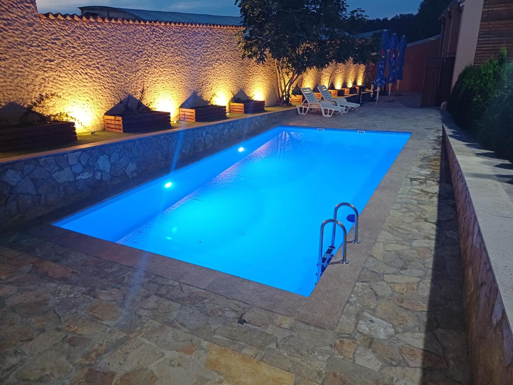 Hotel Marina Oasa Grocka Екстер'єр фото